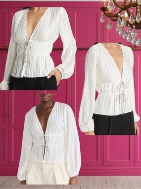 WAYF Payton Plunge V-Neck Tie Front Plissè Blouse Ivory/White Size Small